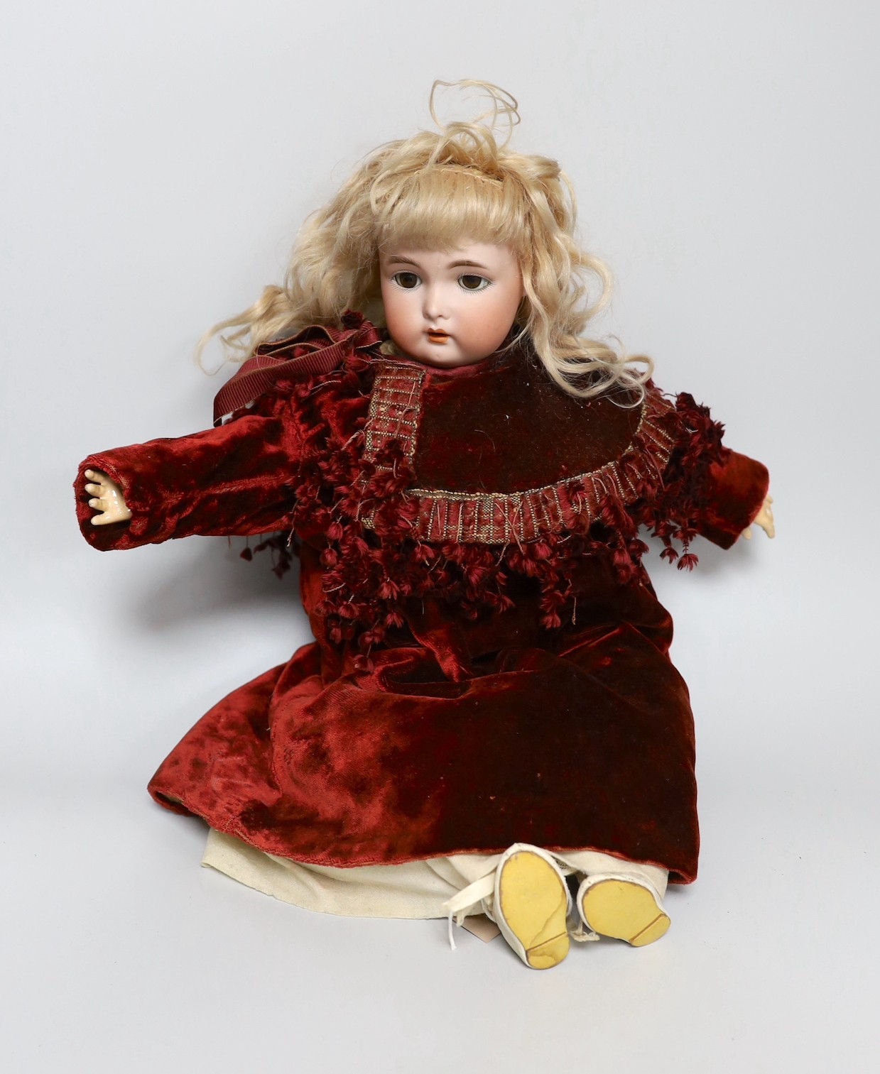 A Simon & Halbig for Kammer & Reinhardt bisque headed doll, 46cm